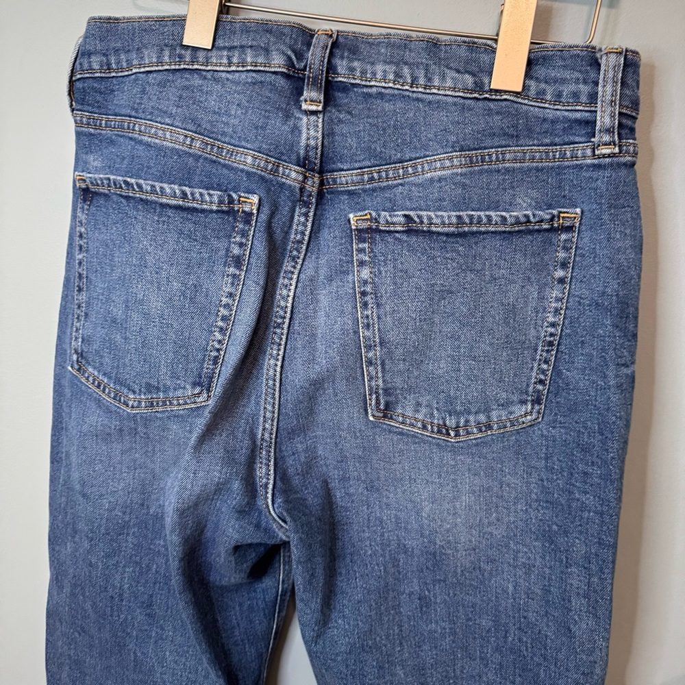Old Navy Sky-Hi Straight Ripped Extra High Rise Jeans Raw Hem Women’s 12 (31x27) - Picture 9 of 13